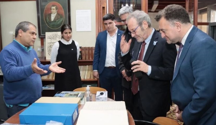 La Unt Recibi La Visita Del Director Del Archivo General De La Naci N Archivo Hist Rico Unt